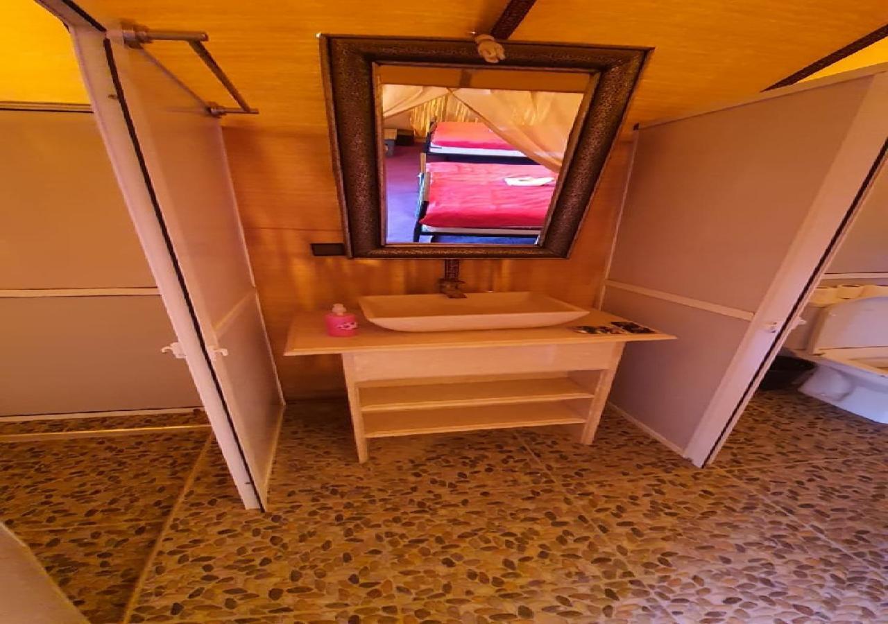 Desert Romantic Camp Merzouga Eksteriør billede